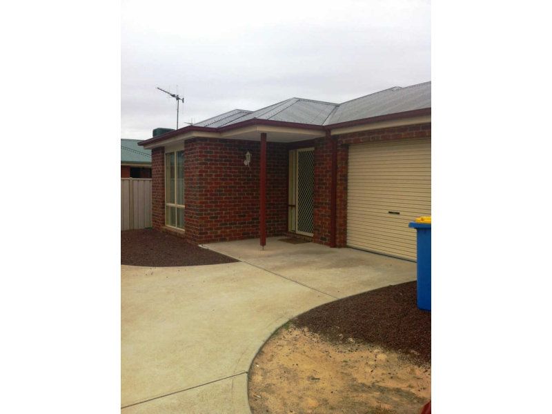 3/8 McLeod Street, Yarrawonga VIC 3730, Image 0