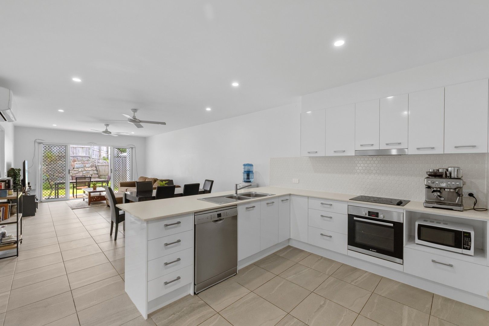 2/6 Butcherbird Crescent, Bli Bli QLD 4560, Image 1