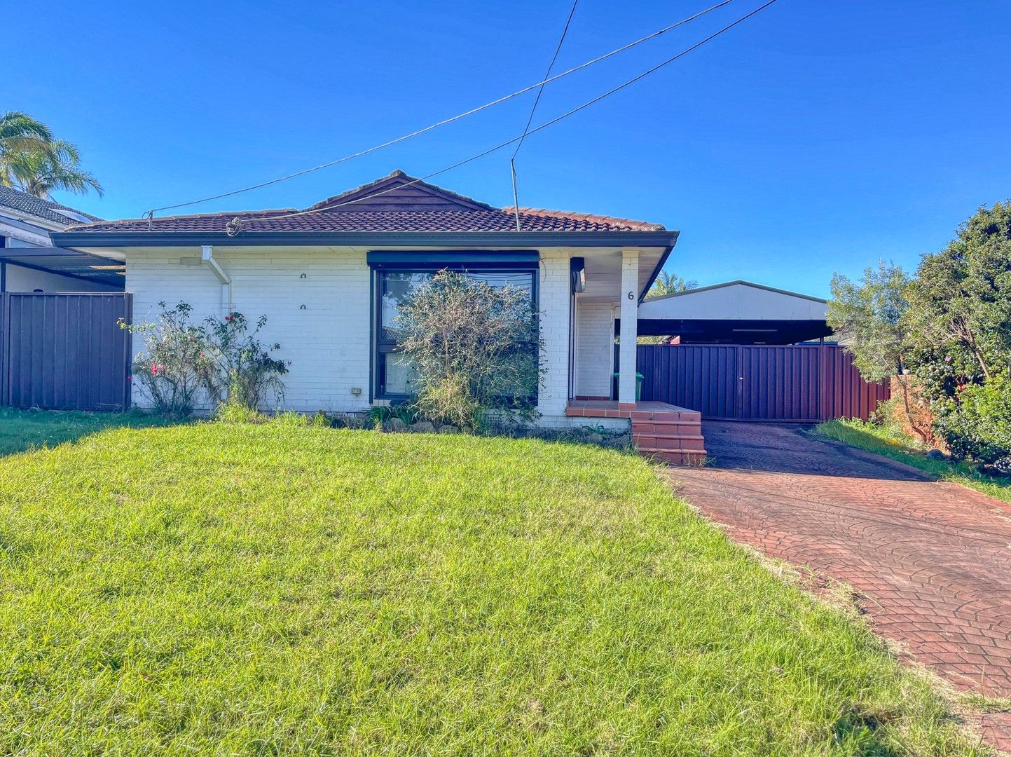 3 bedrooms House in 6 Universal Avenue GEORGES HALL NSW, 2198