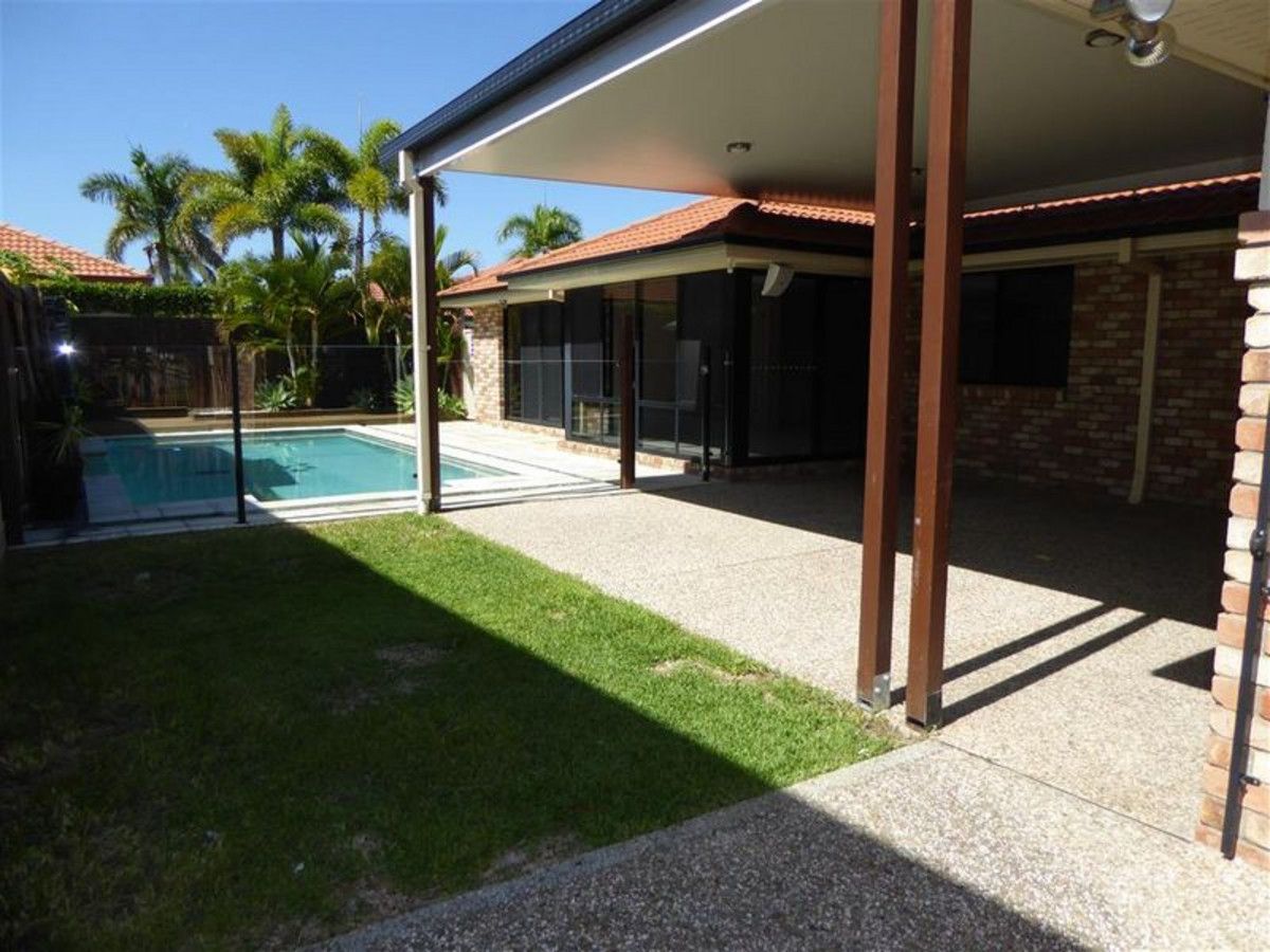 7 Lagos Court, Coombabah QLD 4216, Image 2