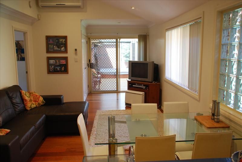 83 Russell Avenue, Dolls Point NSW 2219, Image 2