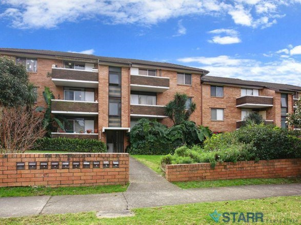 3/5 Todd Street, Merrylands West NSW 2160