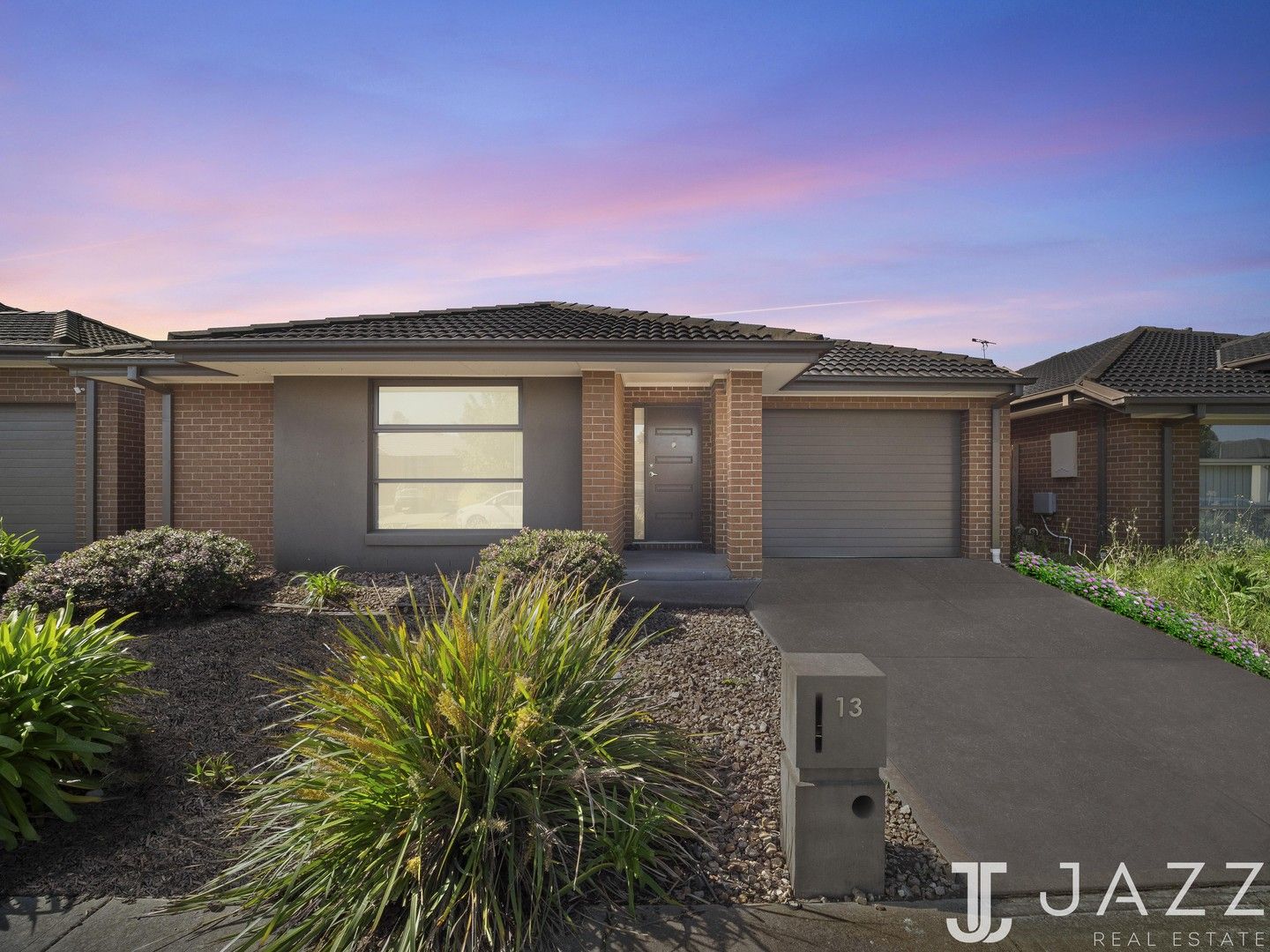 3 bedrooms House in 13 Maddock Street POINT COOK VIC, 3030