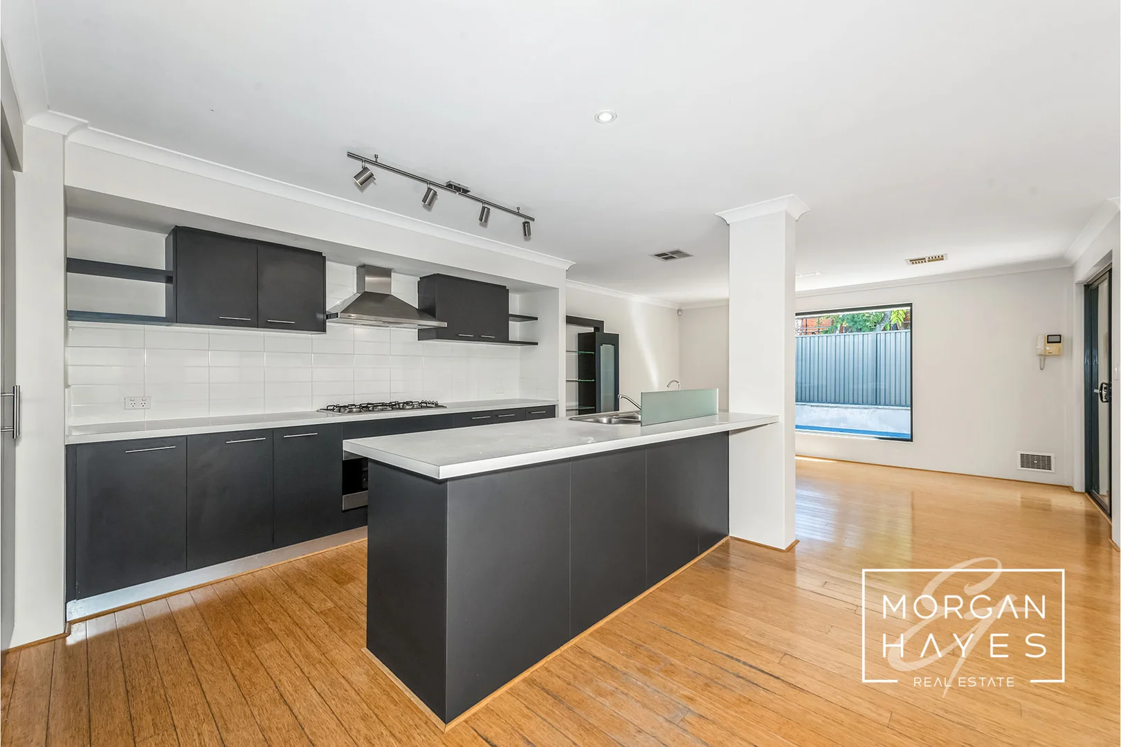 Additional image 10 of 2 Fourth Avenue, Rossmoyne WA 6148