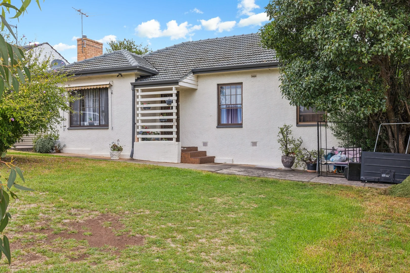2 Yeelanna Avenue, Seaview Downs SA 5049