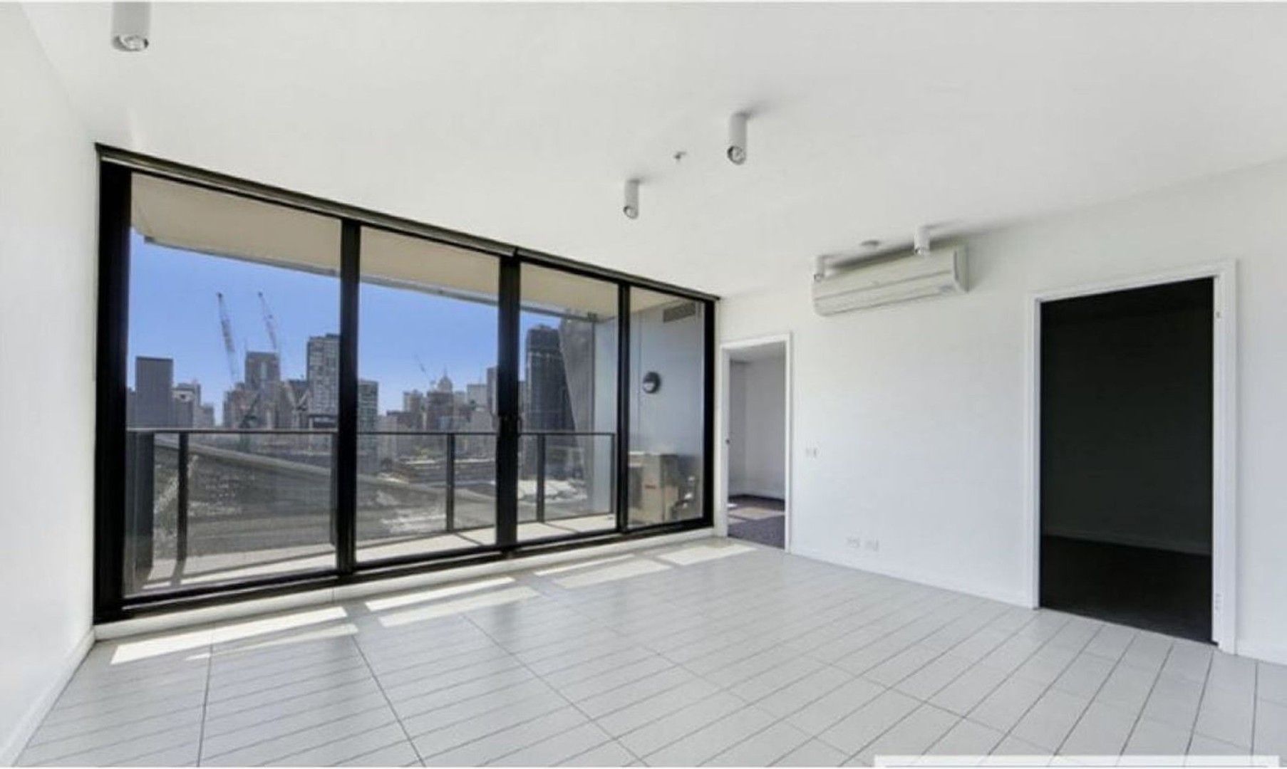 2 bedrooms Apartment / Unit / Flat in 1905/673 La Trobe Street DOCKLANDS VIC, 3008