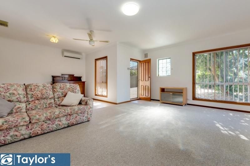 3/2 Lyle Street, Para Vista SA 5093, Image 2