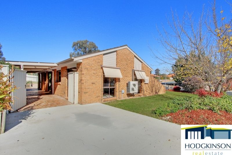 30 Crest Park Parade, Queanbeyan West NSW 2620, Image 2