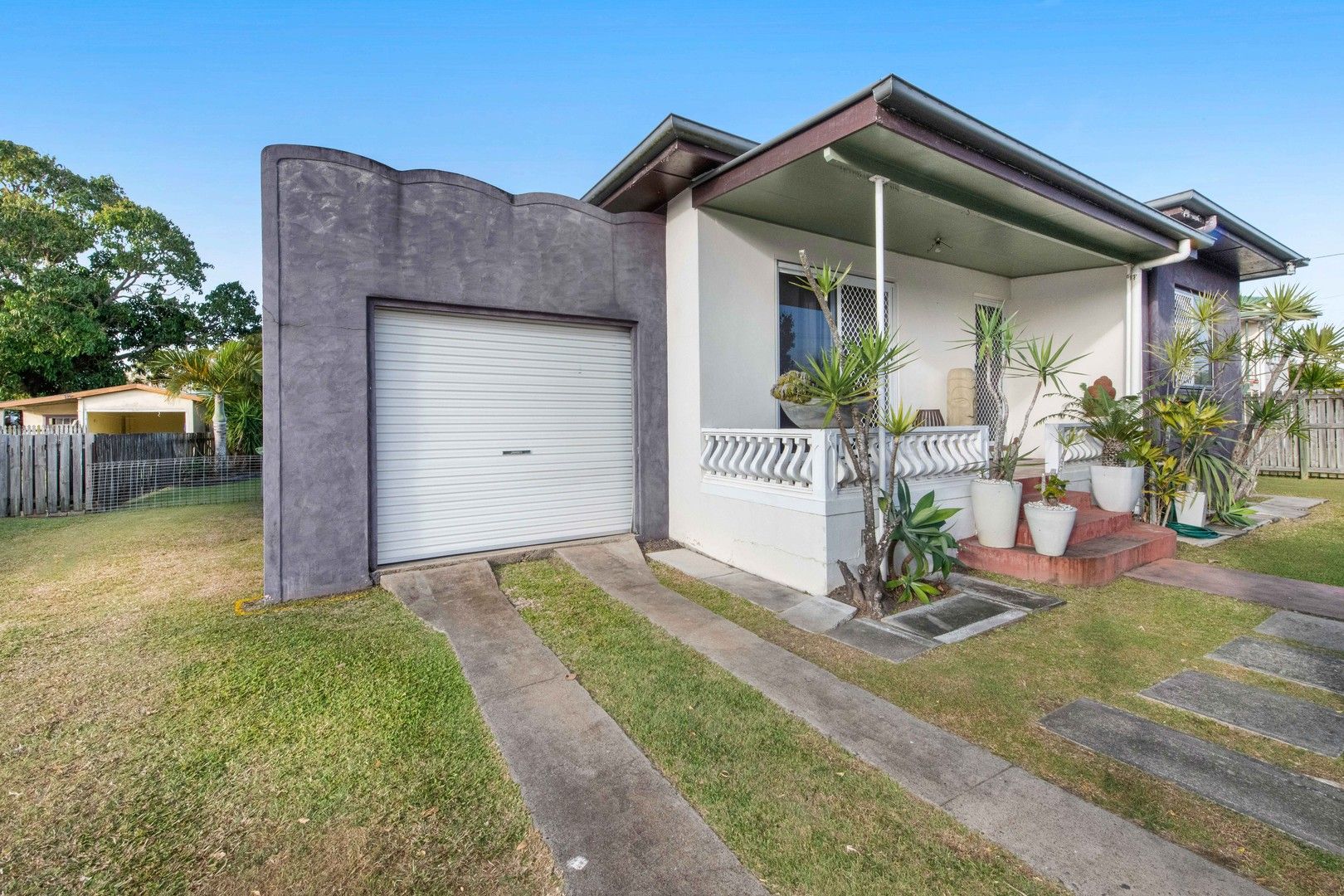 3 bedrooms House in 8 Edmonds Street WEST MACKAY QLD, 4740