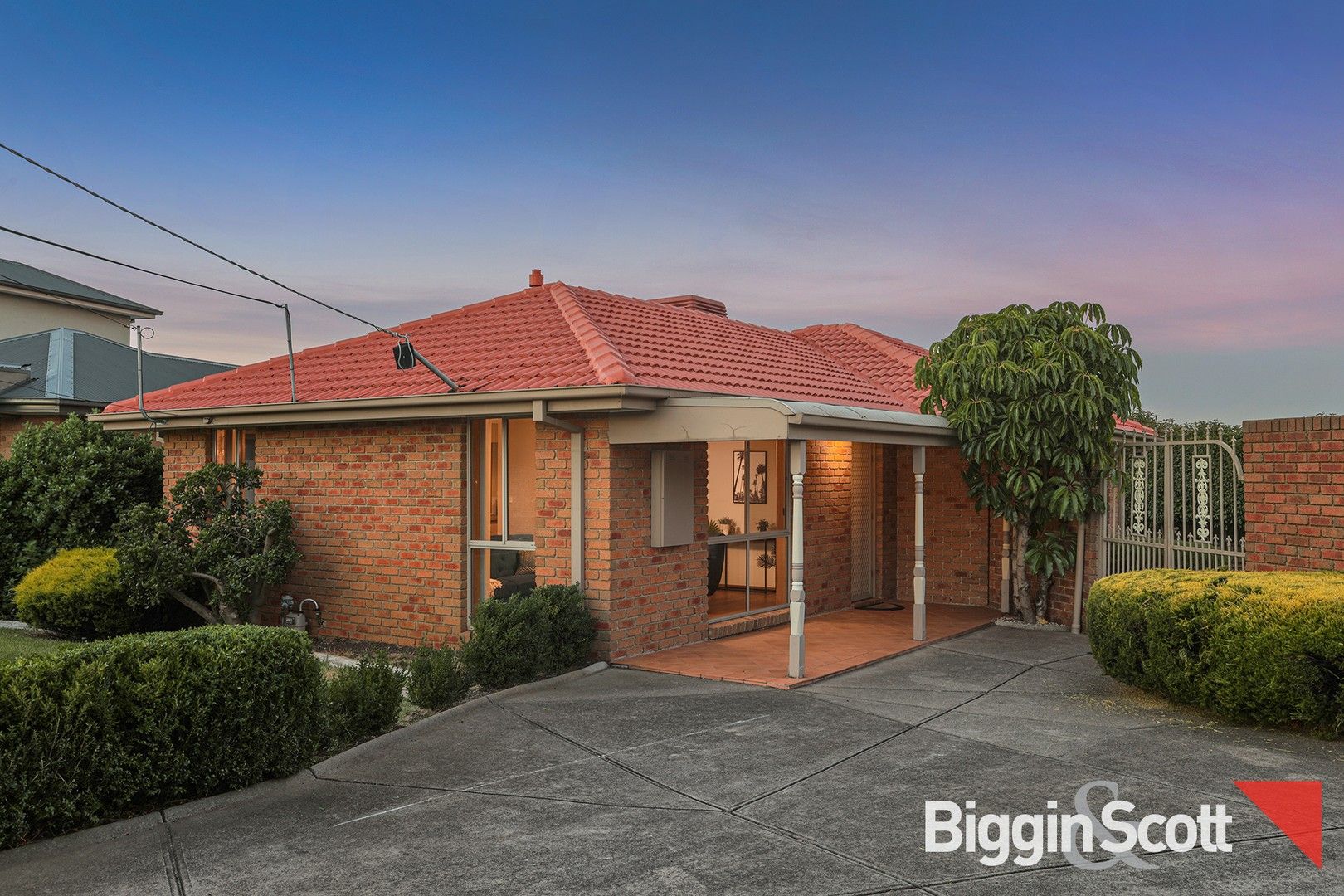 10 Damte Place, St Albans VIC 3021, Image 1