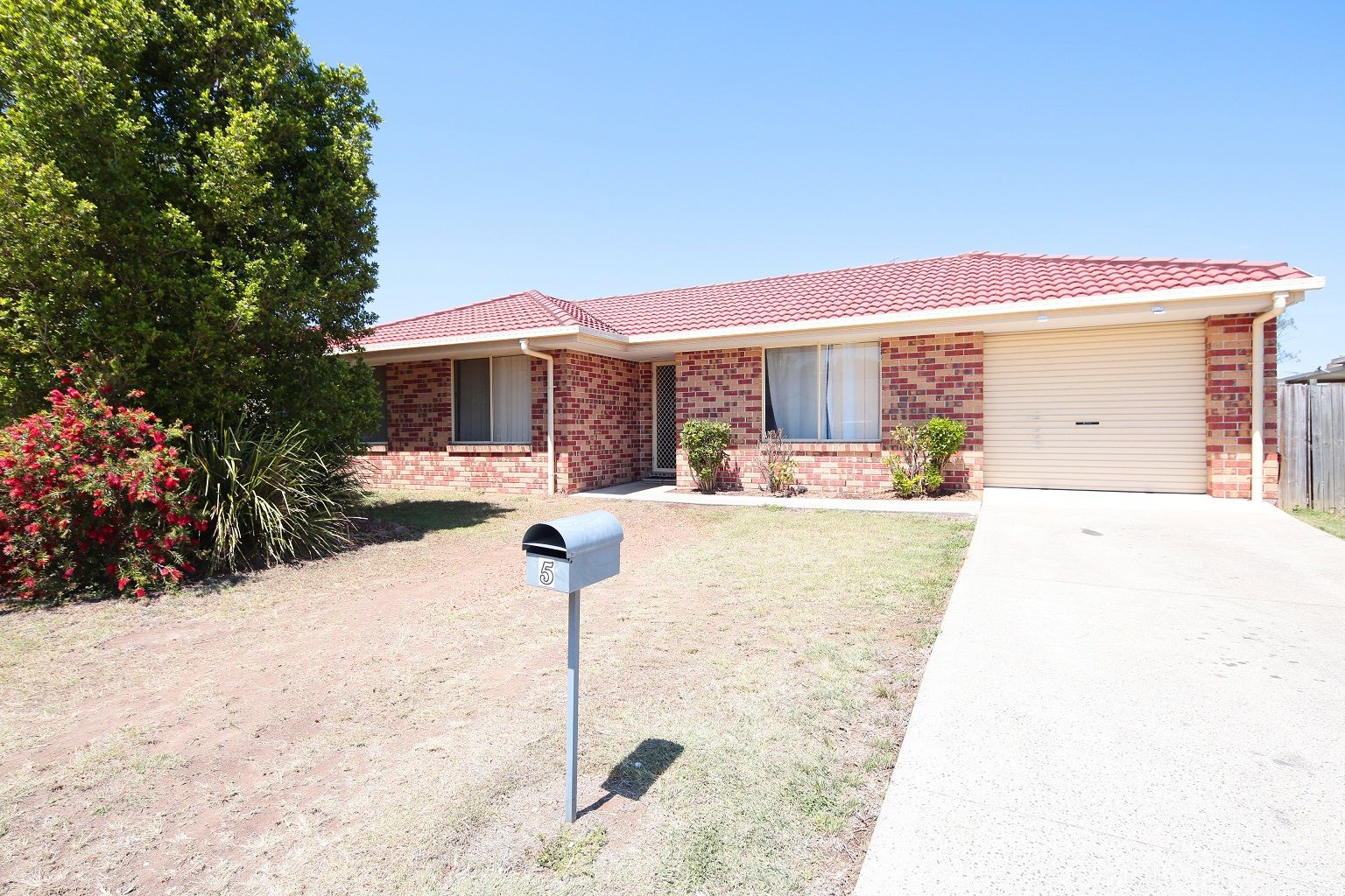 5 Colonial Court, Raceview QLD 4305, Image 0