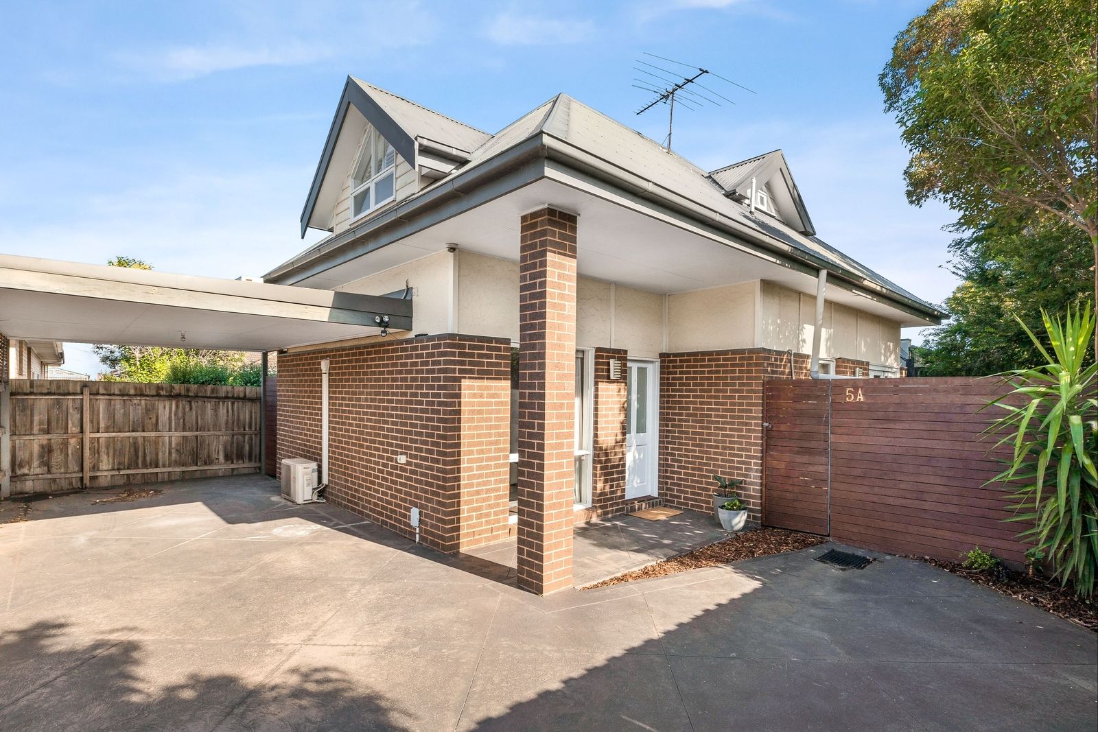 5A Raeburn Street, Pascoe Vale VIC 3044, Image 0