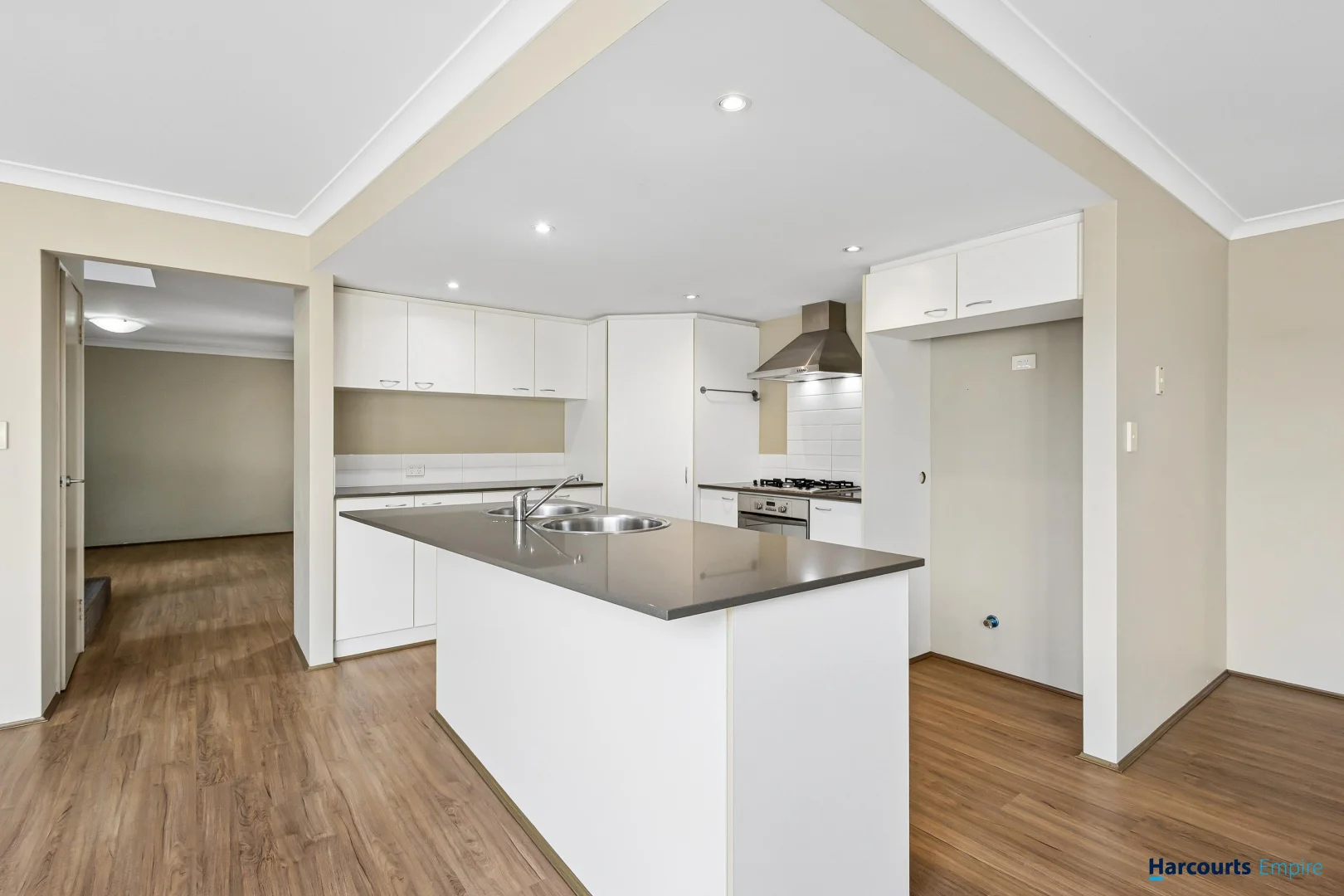 Additional image 8 of 81C Weaponess Road, Scarborough WA 6019