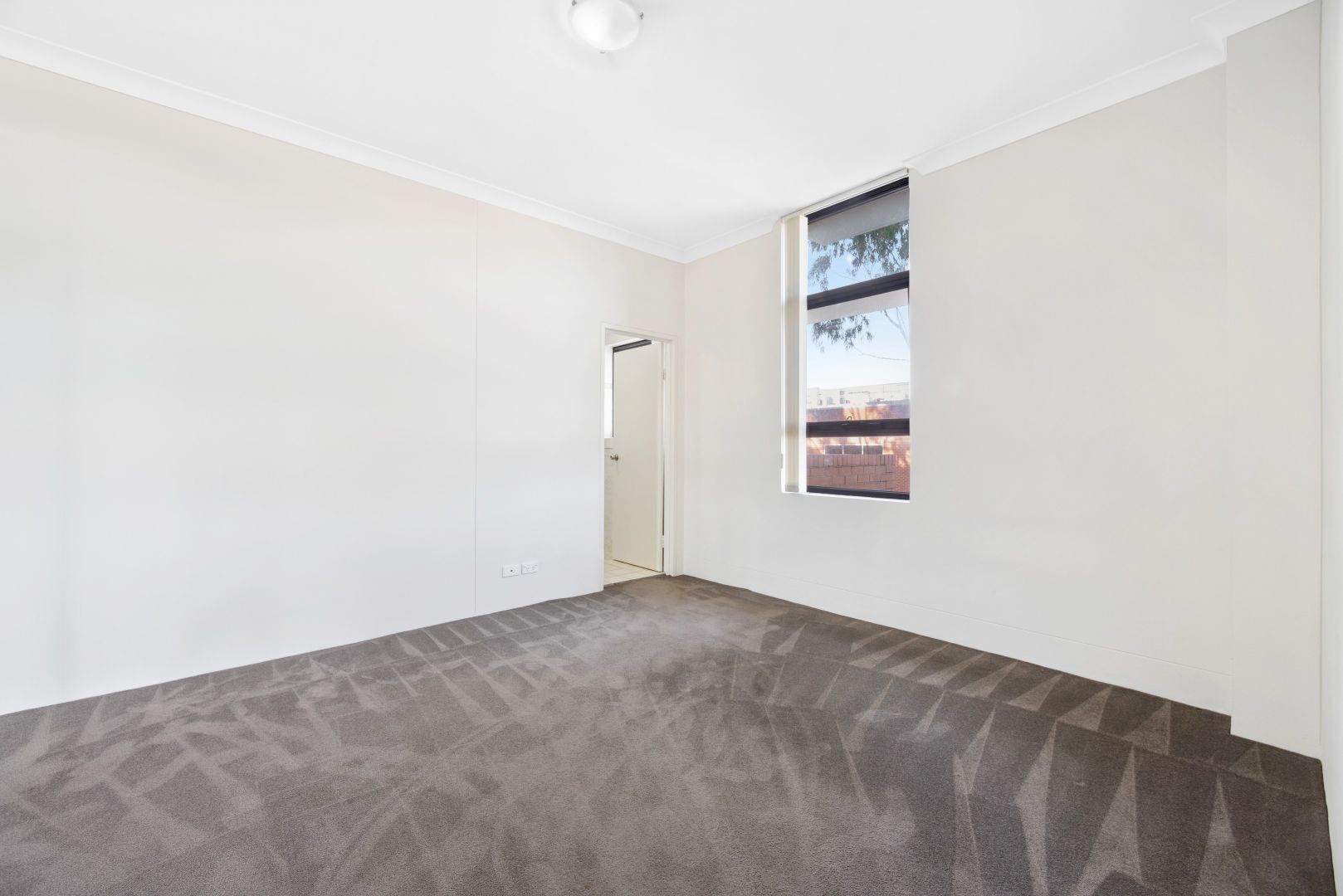 6/8 Derby Street, Kogarah NSW 2217, Image 2