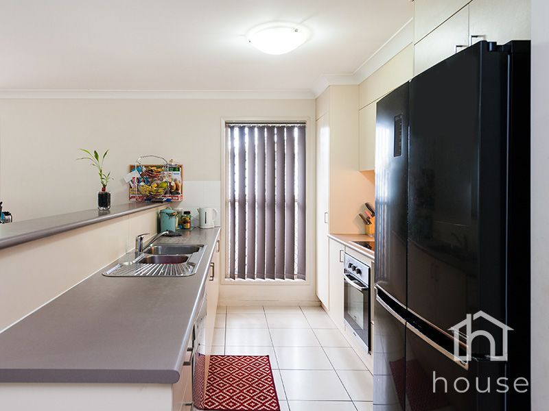 28 Pauline Avenue, Ellen Grove QLD 4078, Image 1