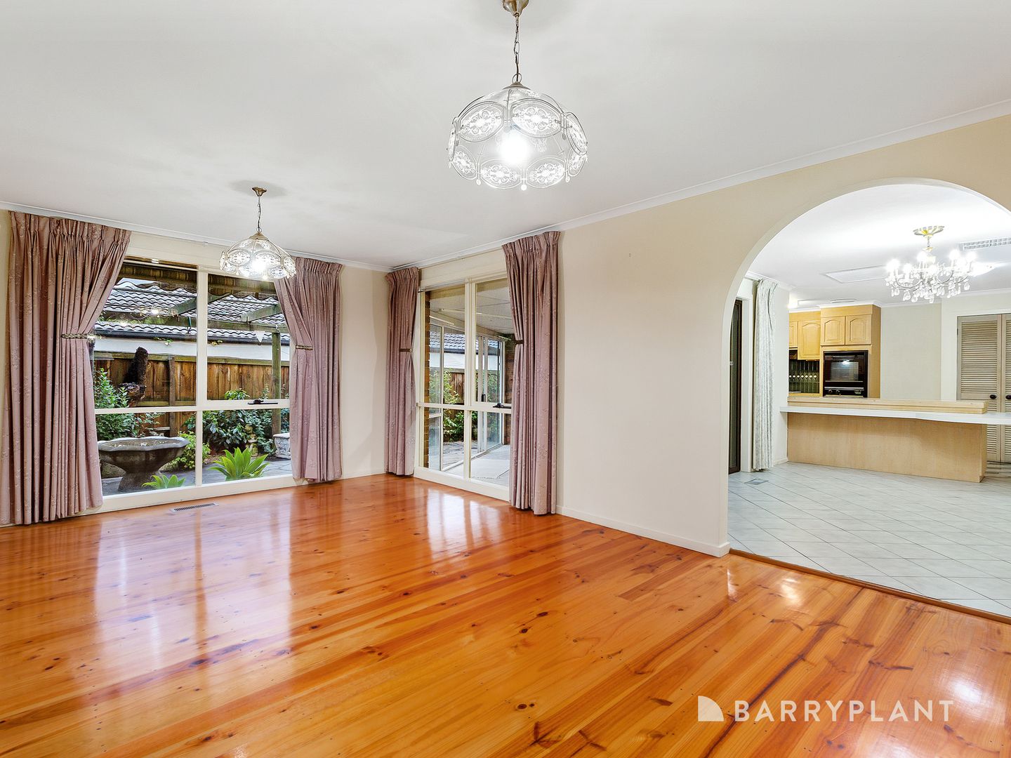 10 Renou Road, Wantirna South VIC 3152, Image 2