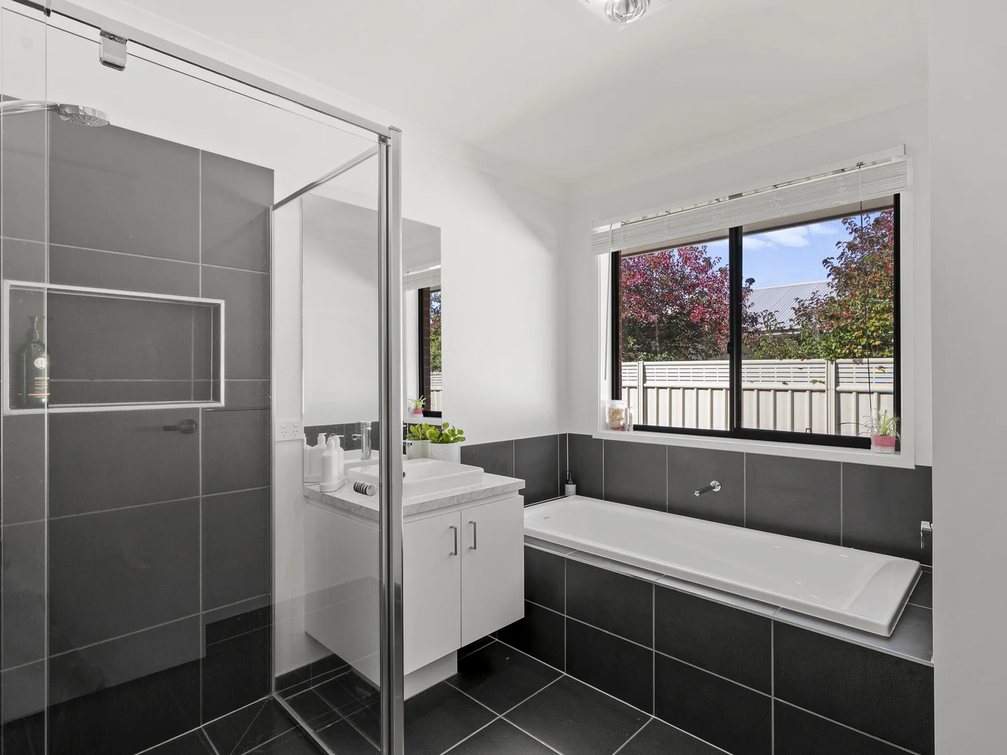 Additional image 12 of 11 Senator Drive, Benalla VIC 3672