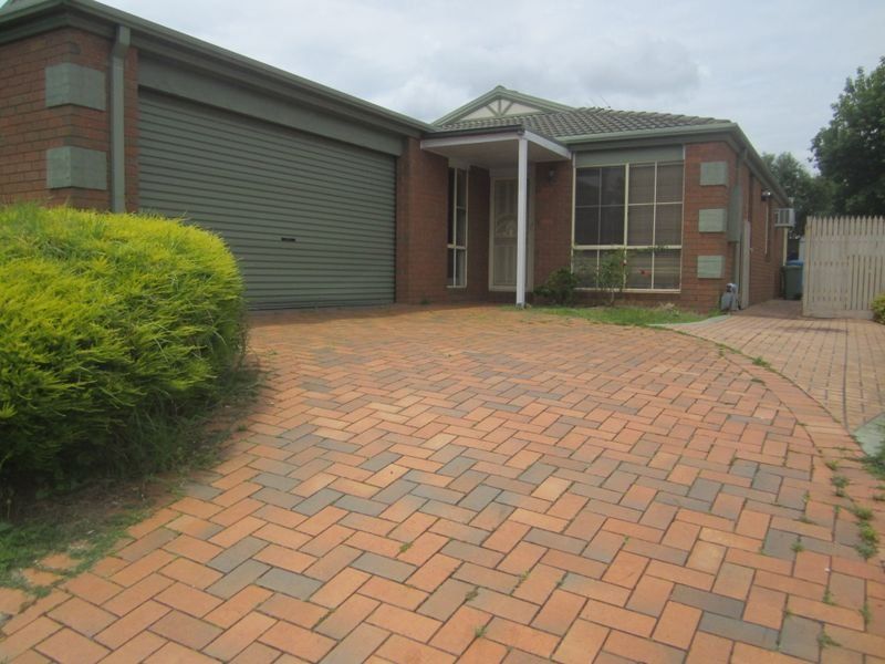 4 bedrooms House in 6 Hillview Rise HAMPTON PARK VIC, 3976