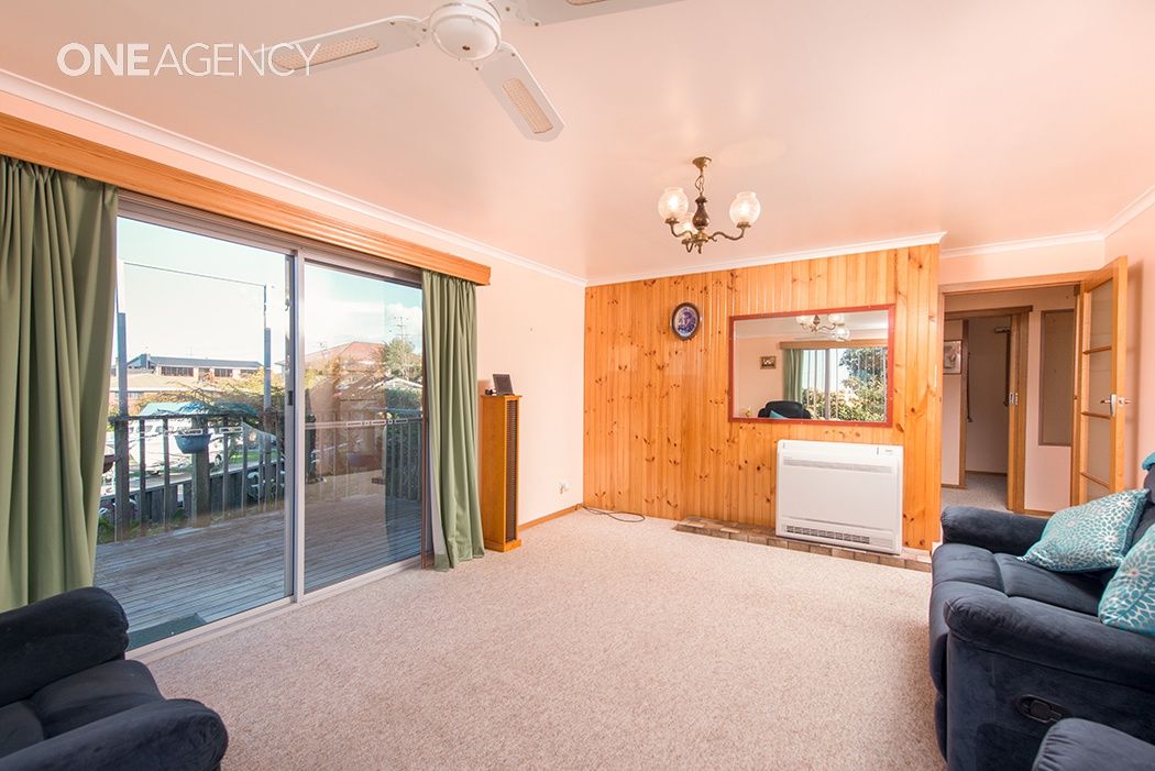 2/17 Turnbull Avenue, Upper Burnie TAS 7320, Image 2