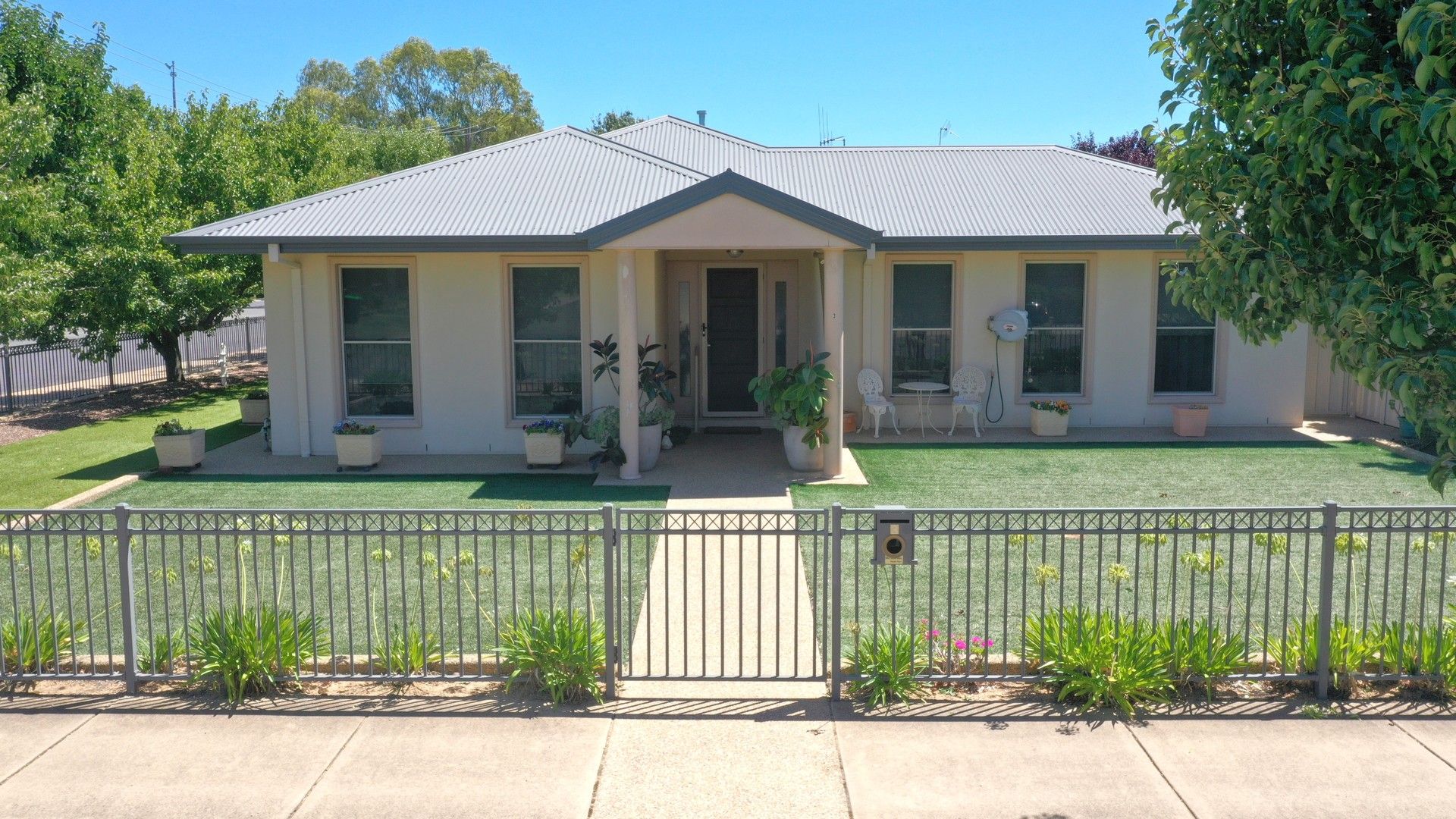 3 bedrooms House in 3 Madeline Street NUMURKAH VIC, 3636