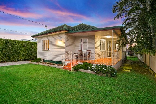 Picture of 18 Berrimilla Street, MANLY WEST QLD 4179