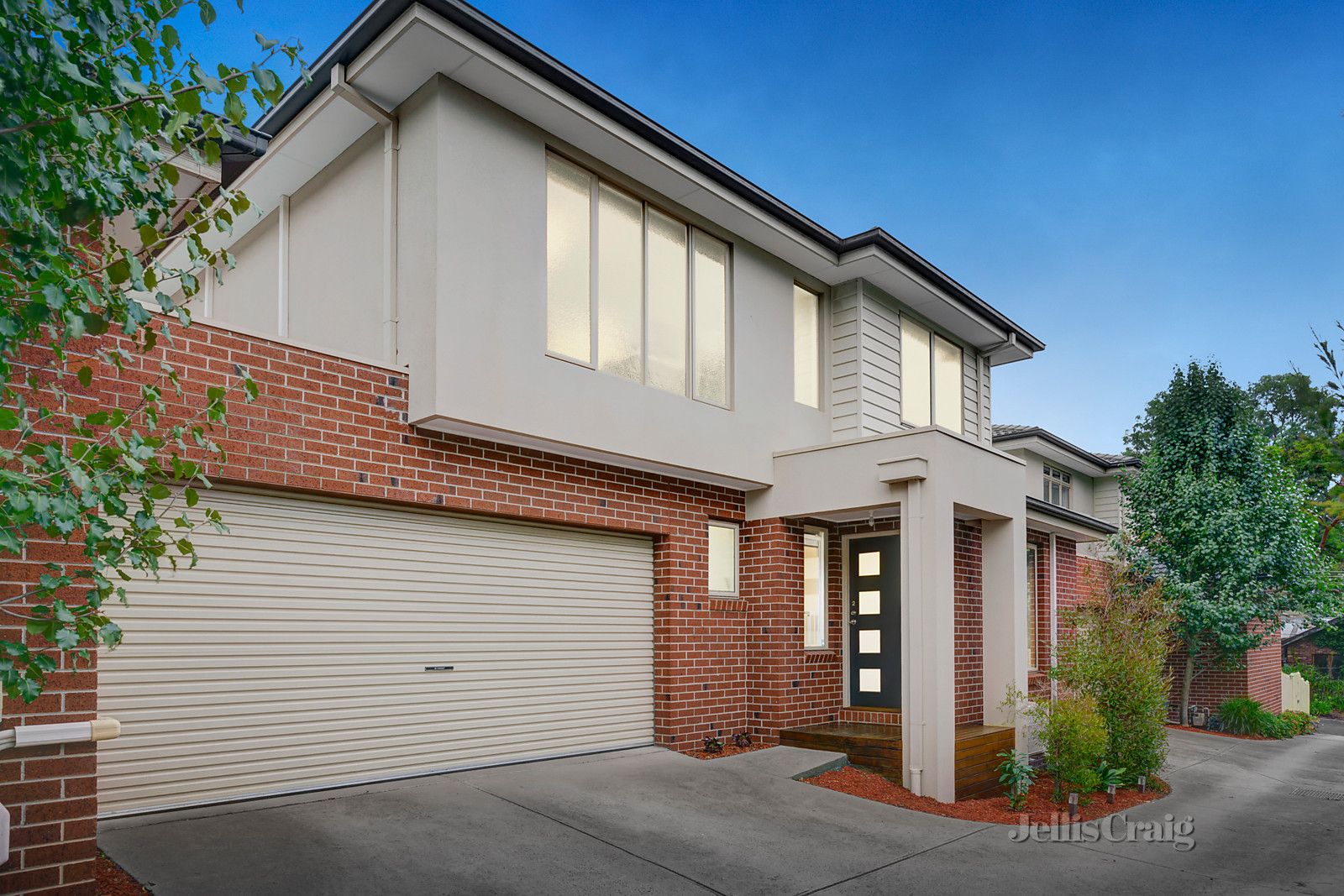 2/12 Frankcom Street, Blackburn VIC 3130, Image 0