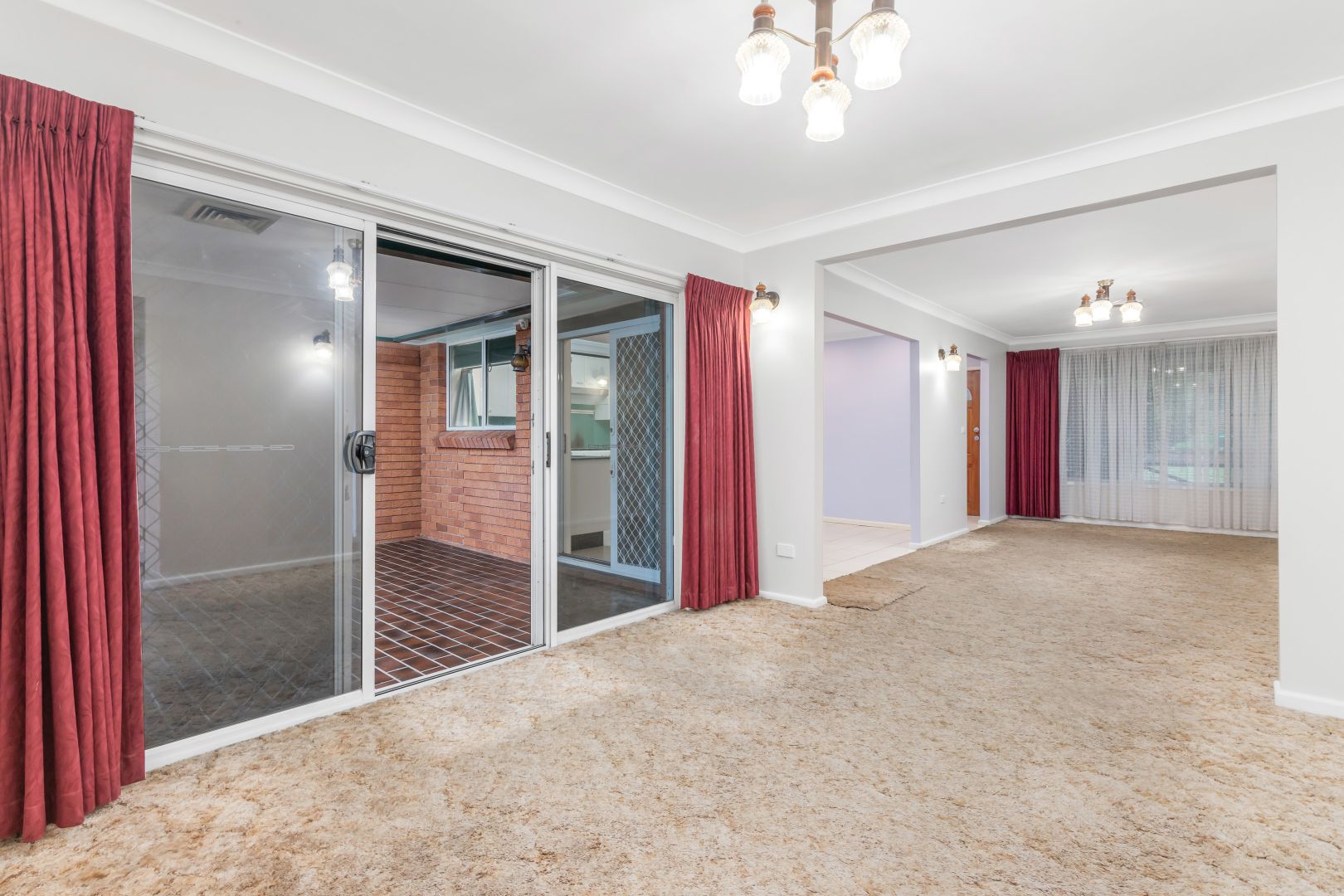 10 Allsopp Avenue, Baulkham Hills NSW 2153, Image 1