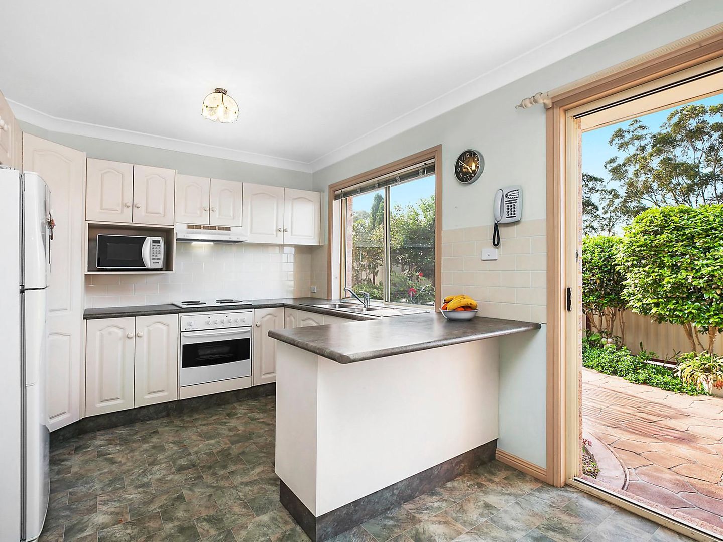 12/2 Hillview Crescent, Tuggerah NSW 2259, Image 1