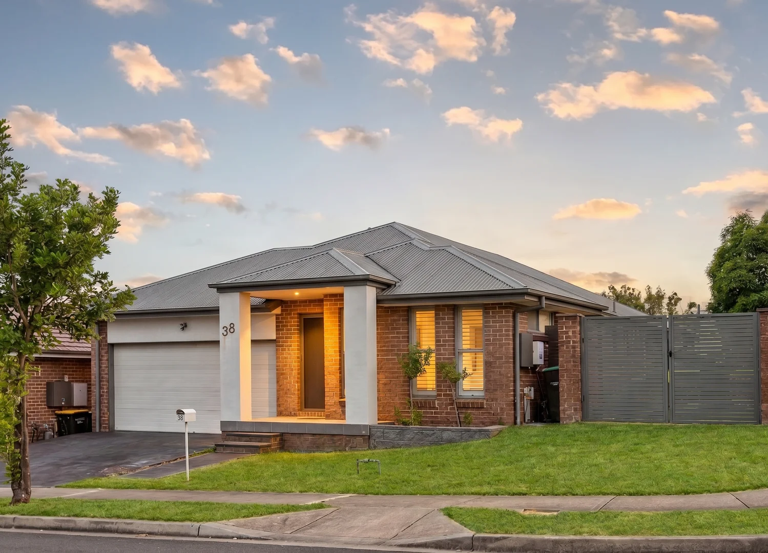 38 Cropton Street, Jordan Springs NSW 2747