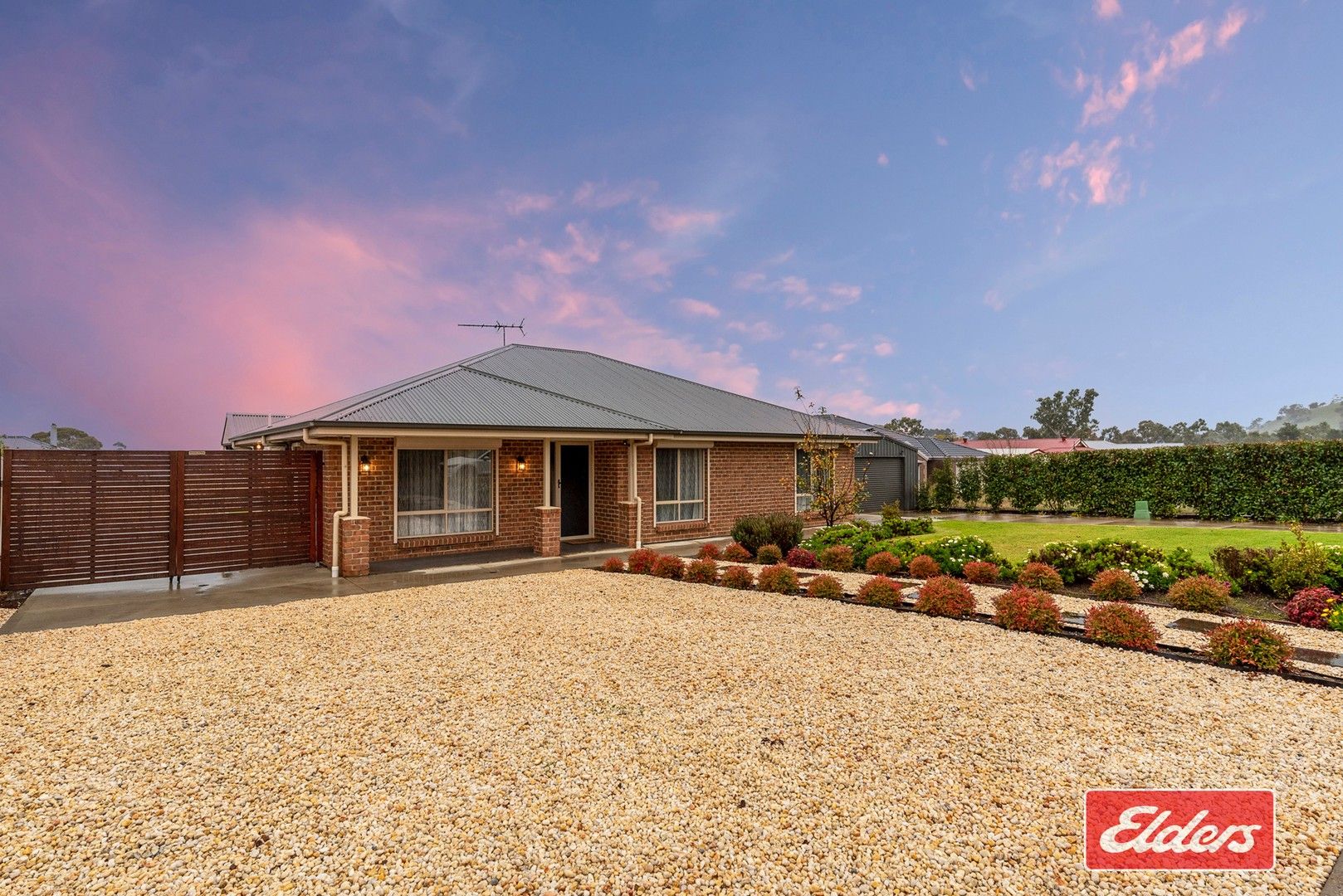 27 Carlisle Street, Williamstown SA 5351, Image 0