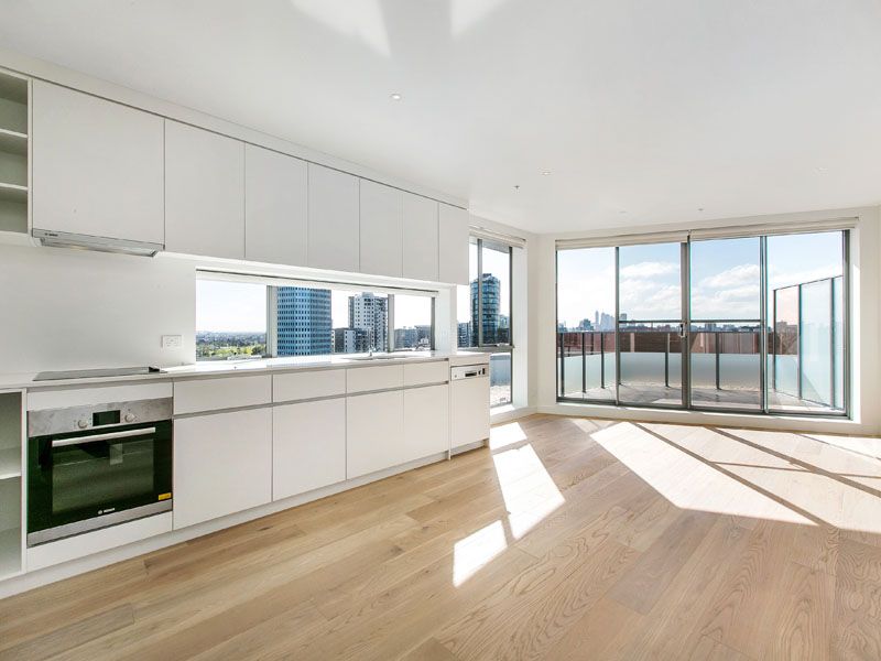 2 bedrooms Apartment / Unit / Flat in 901/13 Wellington Street ST KILDA VIC, 3182