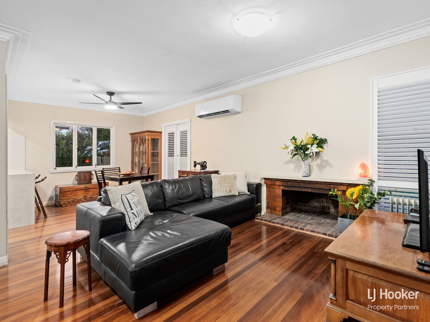 16 Derwent Street, Upper Mount Gravatt QLD 4122 House For Rent Domain