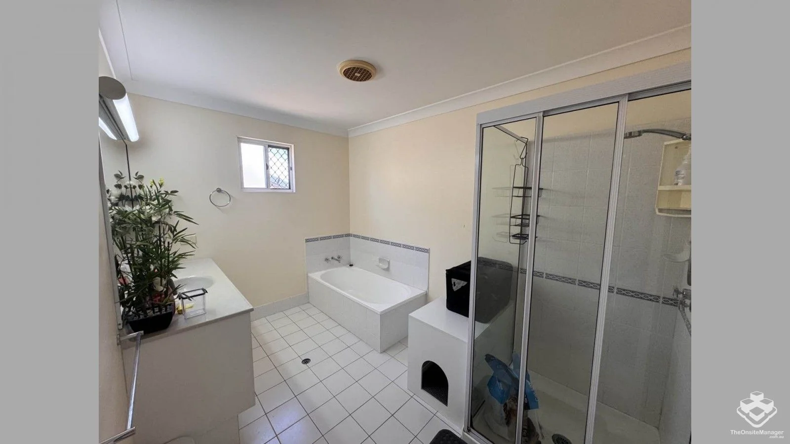 Additional image 5 of ID:21172915/46 Albany Creek Road, Aspley QLD 4034