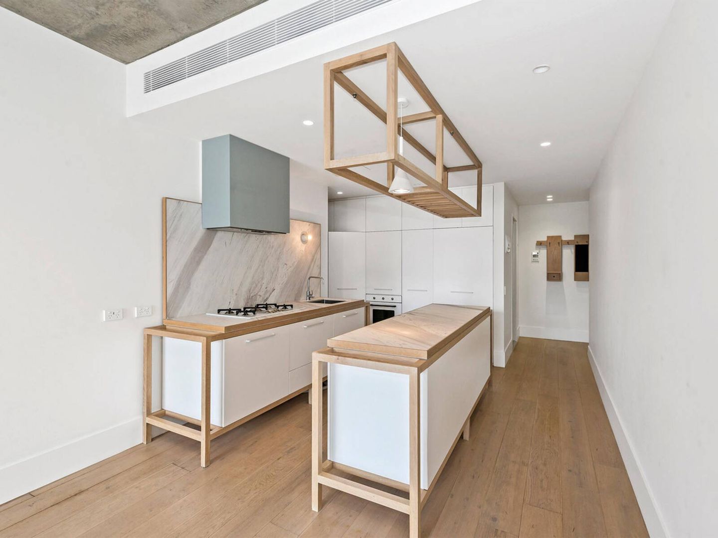 204/6369 Rouse Street, Port Melbourne VIC 3207 Apartment For Rent