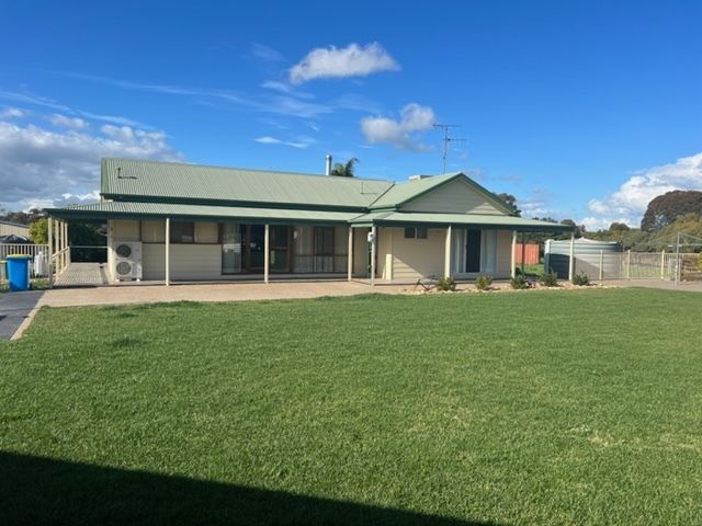 3 bedrooms House in 3391 Tocumwal-Barooga Road BAROOGA NSW, 3644