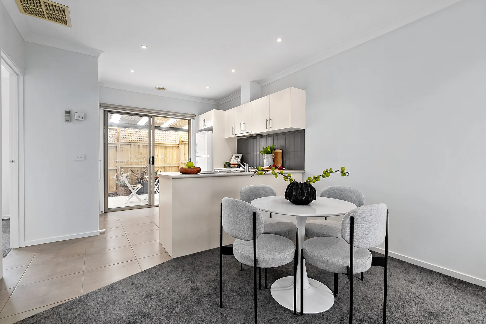 Additional image 3 of 5/98 Main Road, Lower Plenty VIC 3093