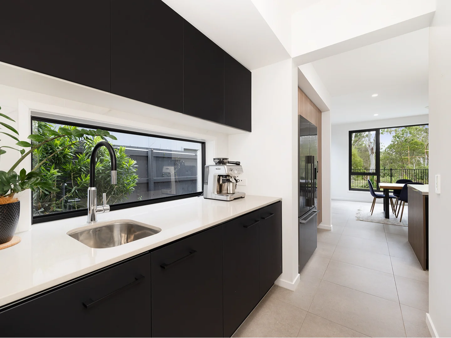 Additional image 18 of 26 Sutton Place, Cannon Hill QLD 4170