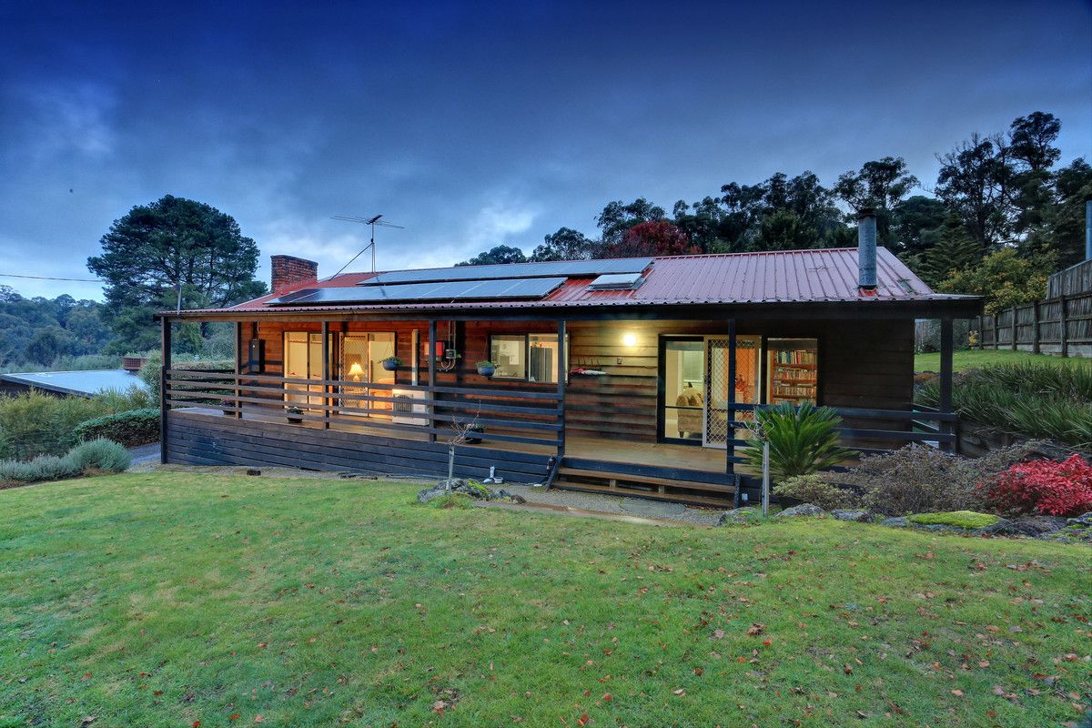 7 Stringybark Road, Cockatoo VIC 3781, Image 0