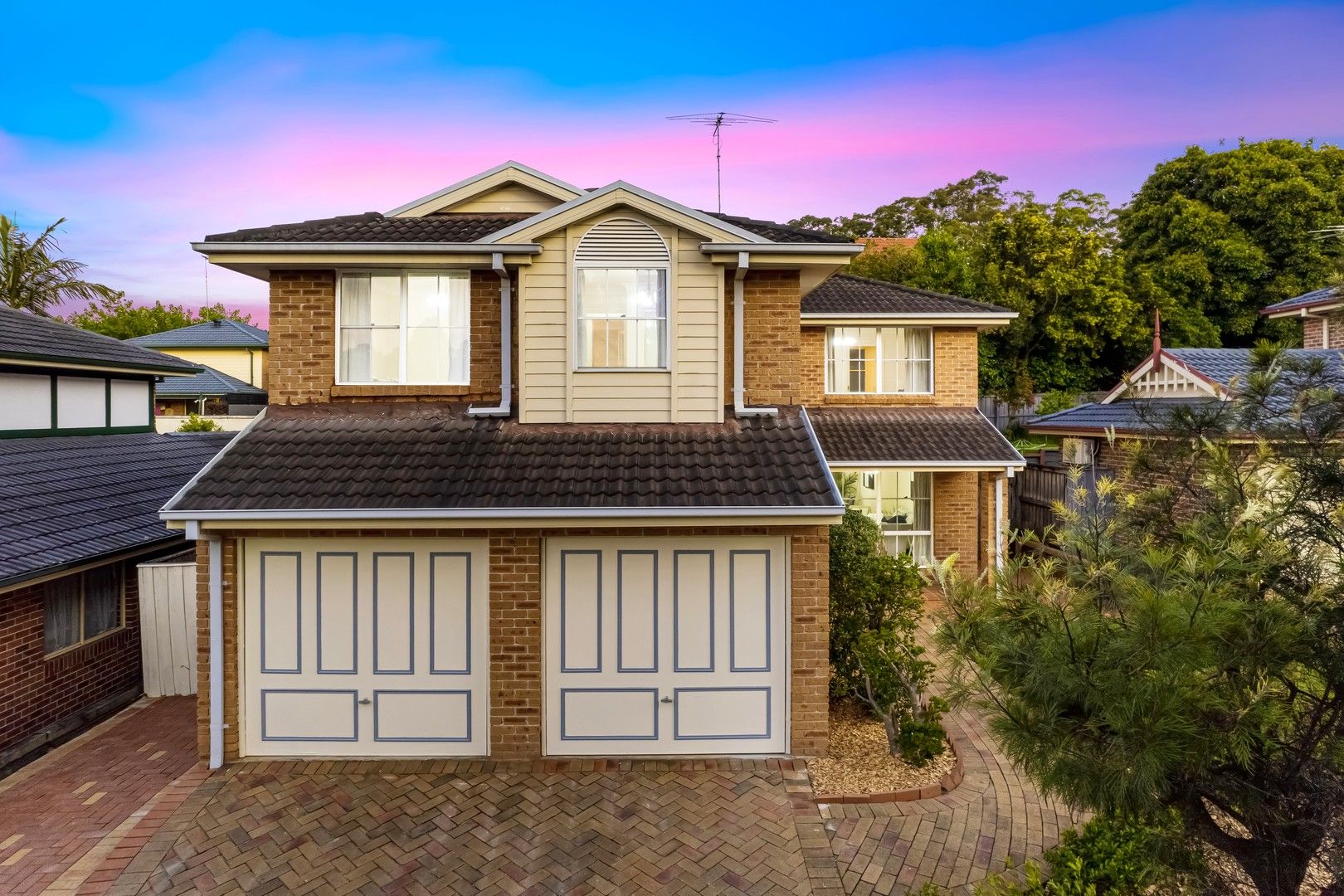 4 bedrooms House in 62 Oakhill Drive CASTLE HILL NSW, 2154