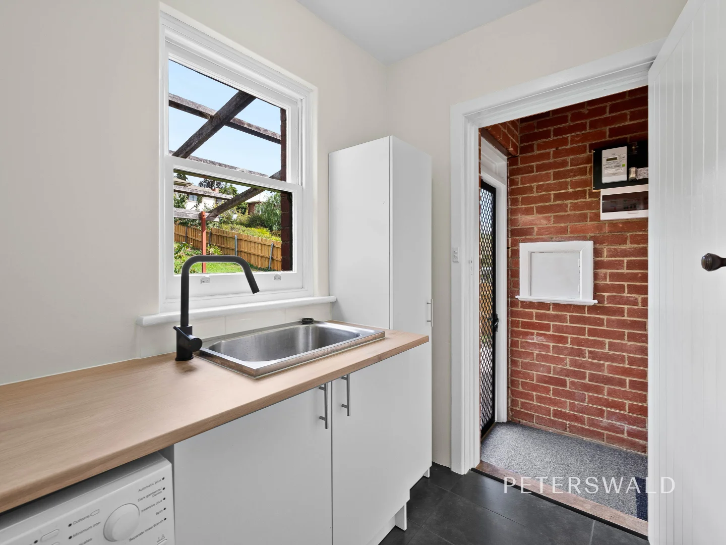 Additional image 24 of 8 Montagu Street, Mount Stuart TAS 7000