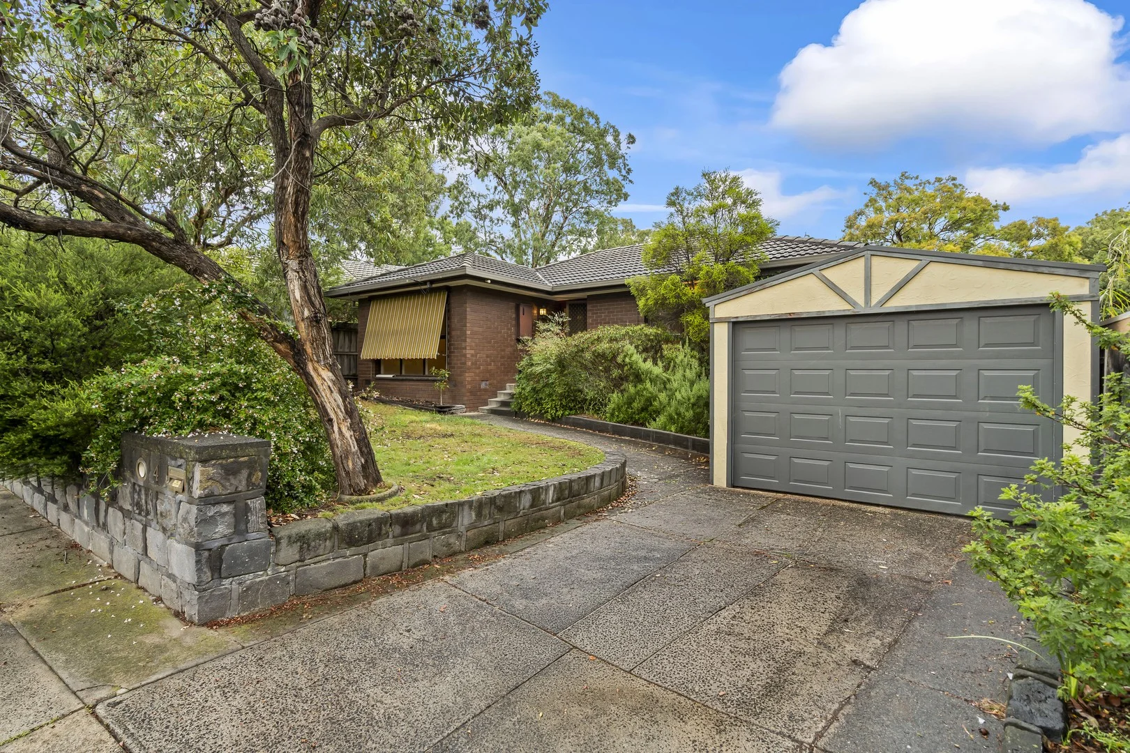 Primary image of 4 Buena Vista Drive, Montmorency VIC 3094