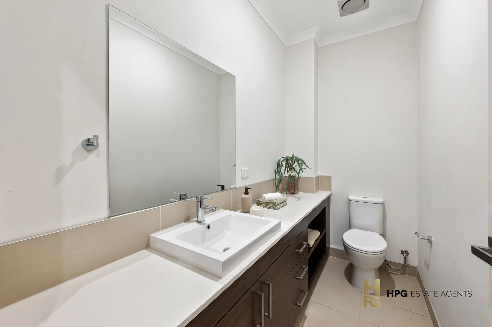 Additional image 11 of 2/40 McNamara Avenue, Airport West VIC 3042