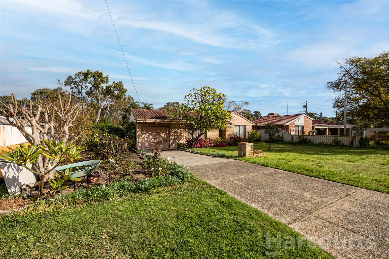 4 bedrooms House in 2 Liberton Place COODANUP WA, 6210