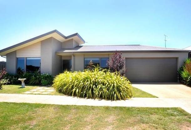 18 Heathwood Way, Ocean Grove VIC 3226