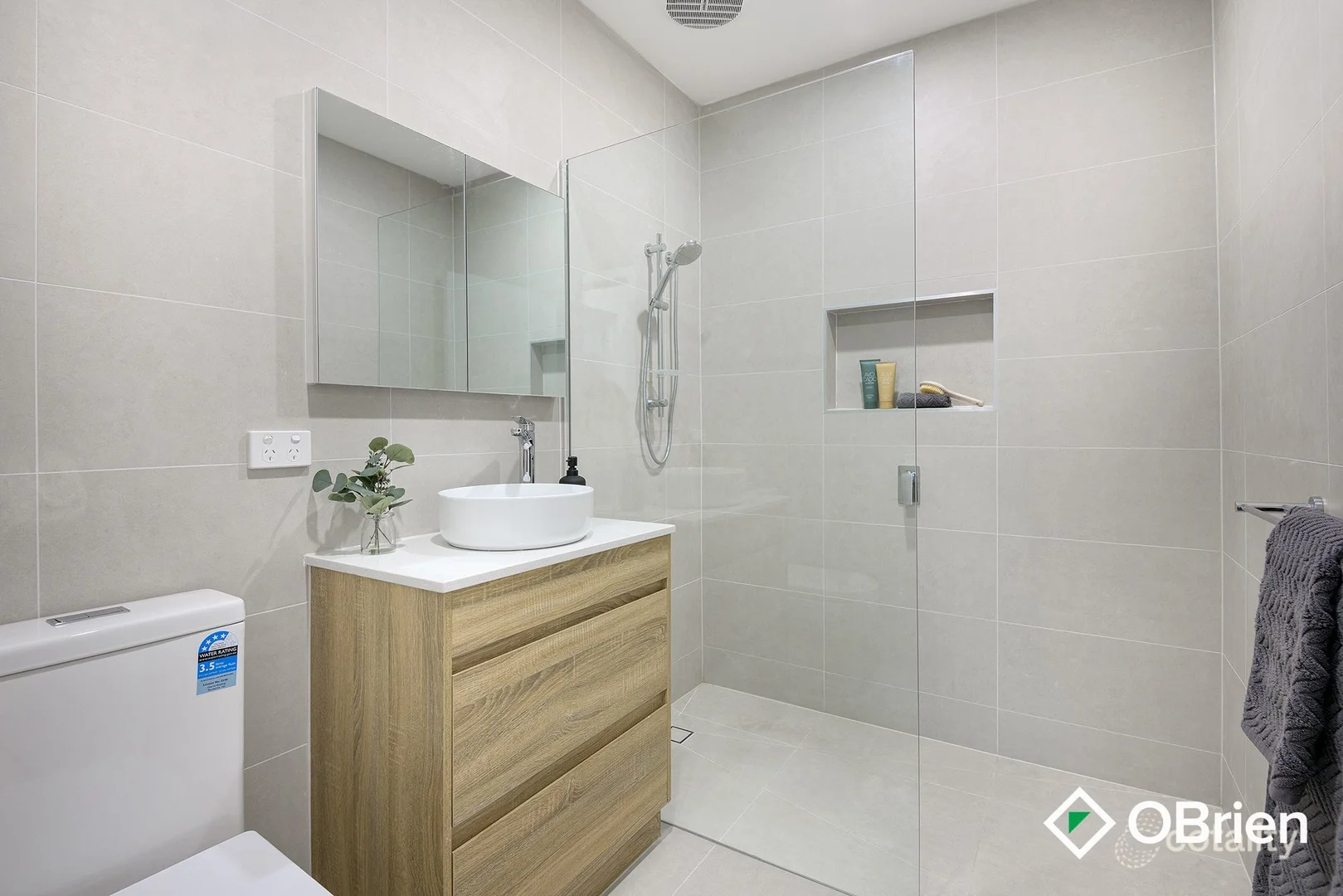 Additional image 8 of 1/5 Tallowwood Street, Frankston North VIC 3200