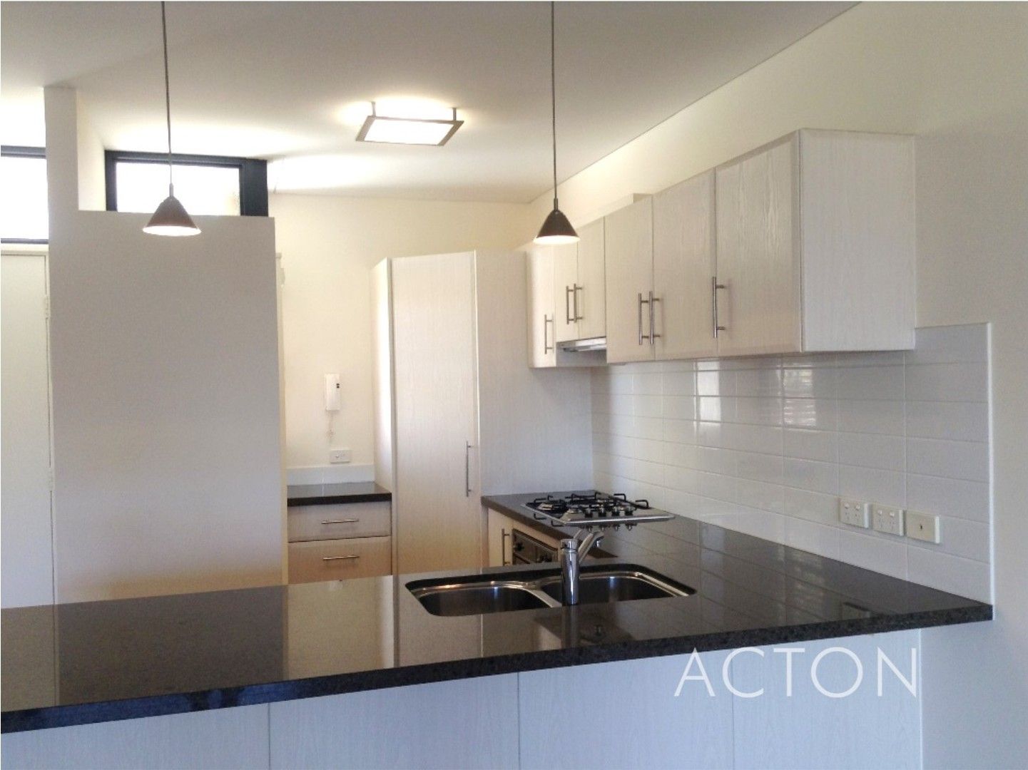 2 bedrooms Apartment / Unit / Flat in 2/446 Canning Highway ATTADALE WA, 6156