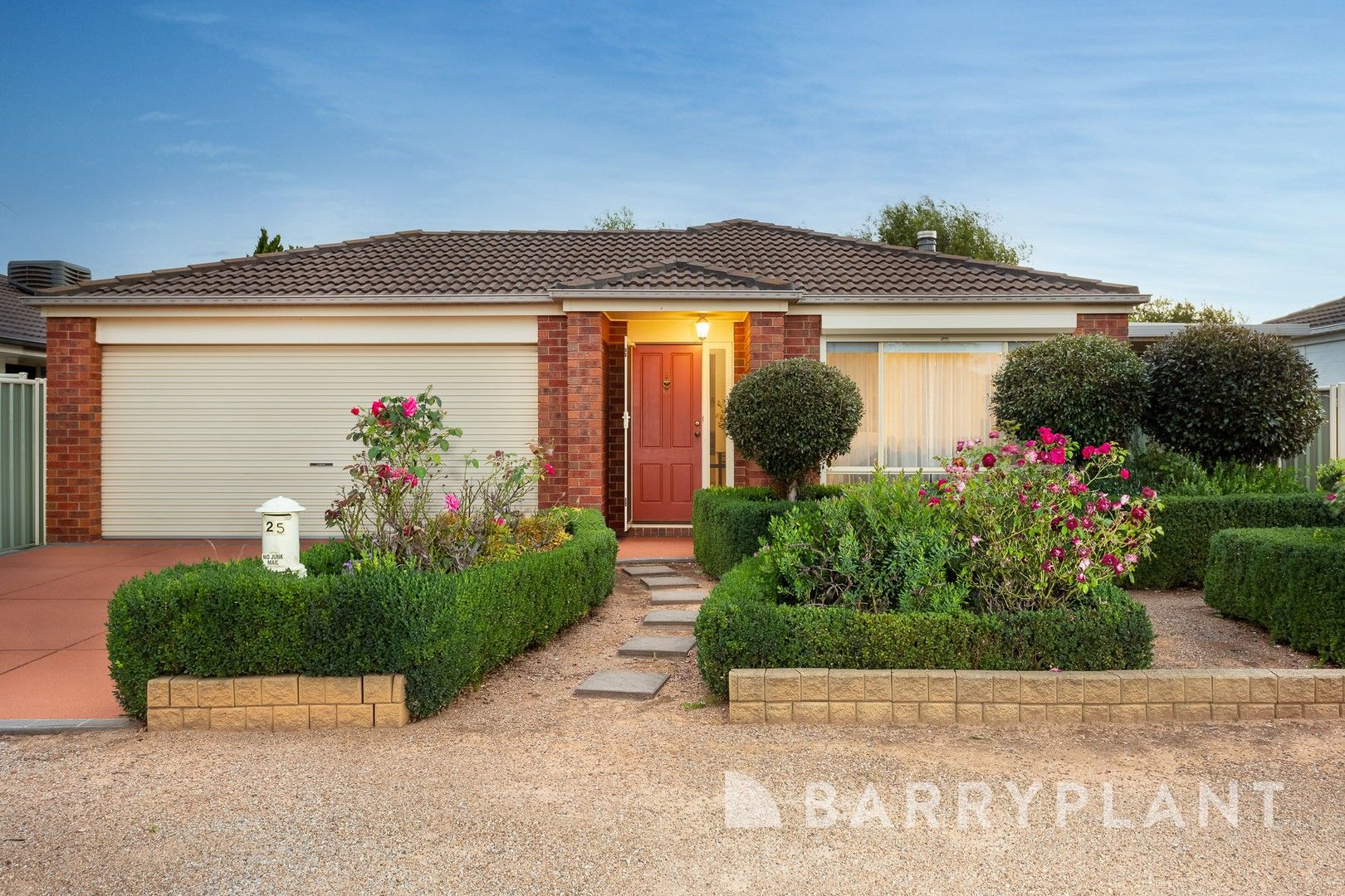 3 bedrooms House in 25 Dalkeith Drive POINT COOK VIC, 3030