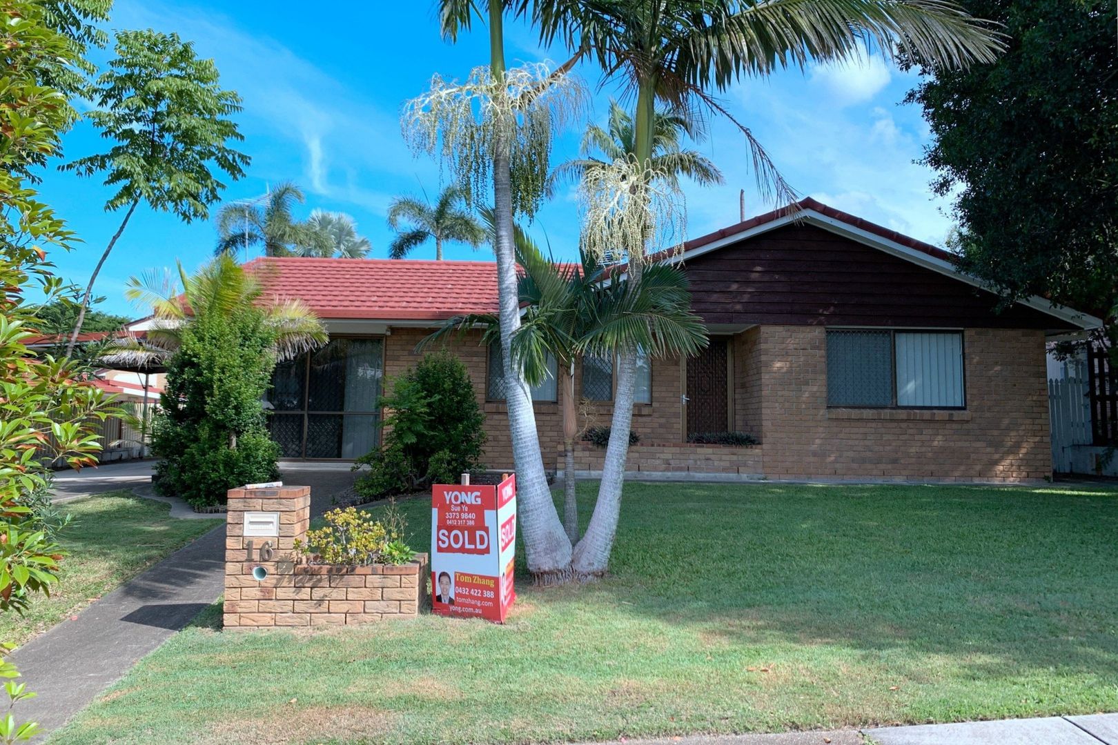 16 Darnell Street, Sunnybank Hills Property History & Address