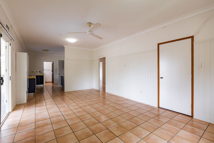 35 Octagonal Crescent, Kelso QLD 4815, Image 2