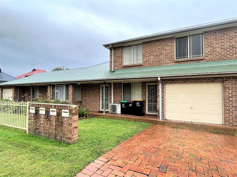 2/205 Stafford Street, Penrith NSW 2750 Townhouse For Rent 450